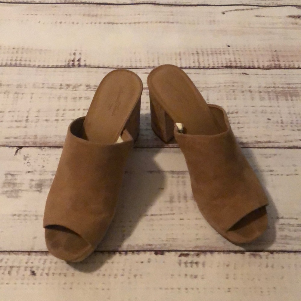 Target brand wedges light tan suede.